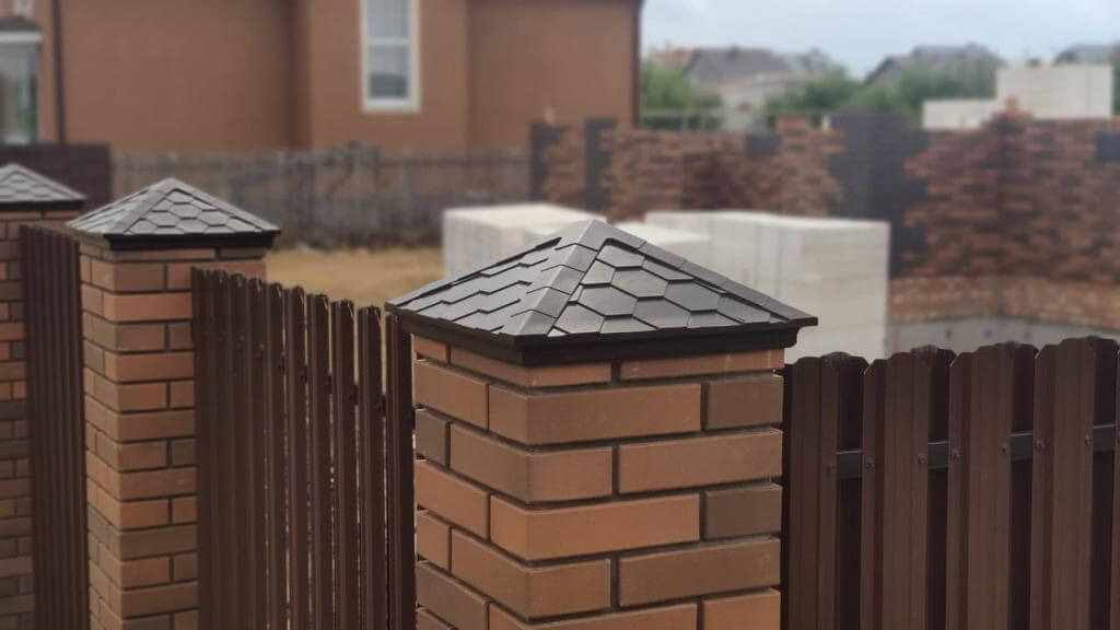 Колпак Zking Эверест Коричневый на столб 1.5х1.5 кирпича (390х390мм) в Новочеркасске фото